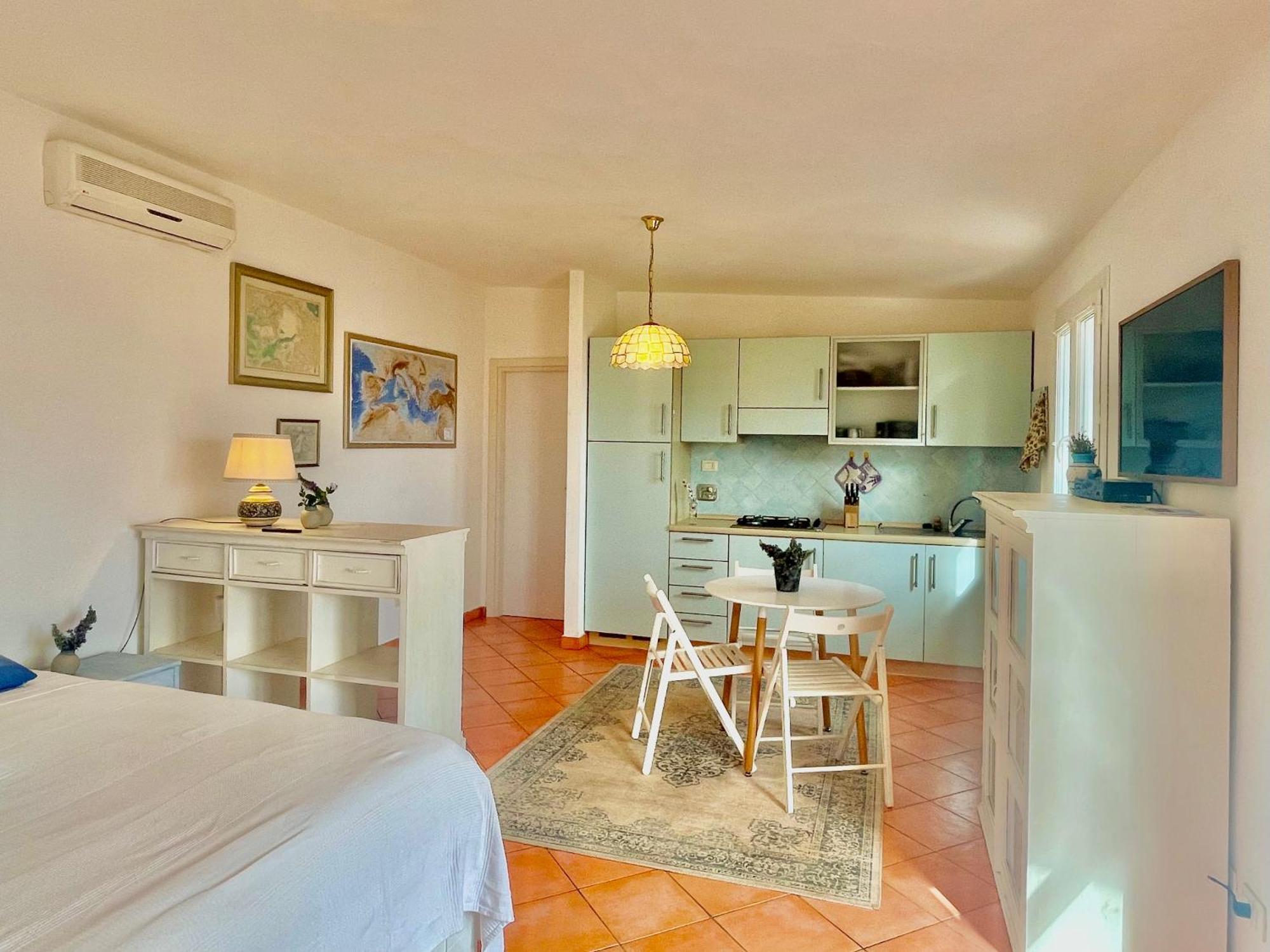 Aria Di Collina - Isola D'Elba Apartman Porto Azzurro Szoba fotó